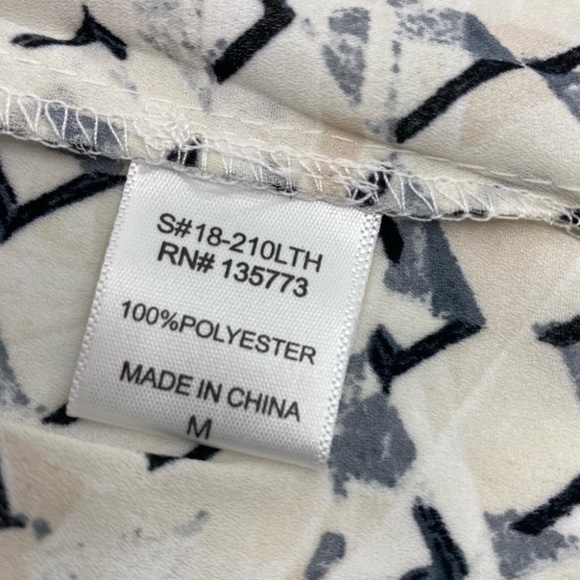 Olivaceous Semi-transparent Long Sleeve Tunic Blouse Size Medium NWOT - Picture 7 of 8